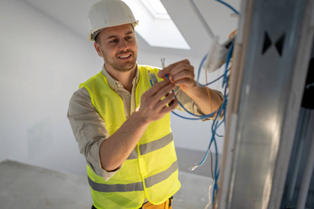 Best Electrical Outlet Repair  in Cloverdale, CA